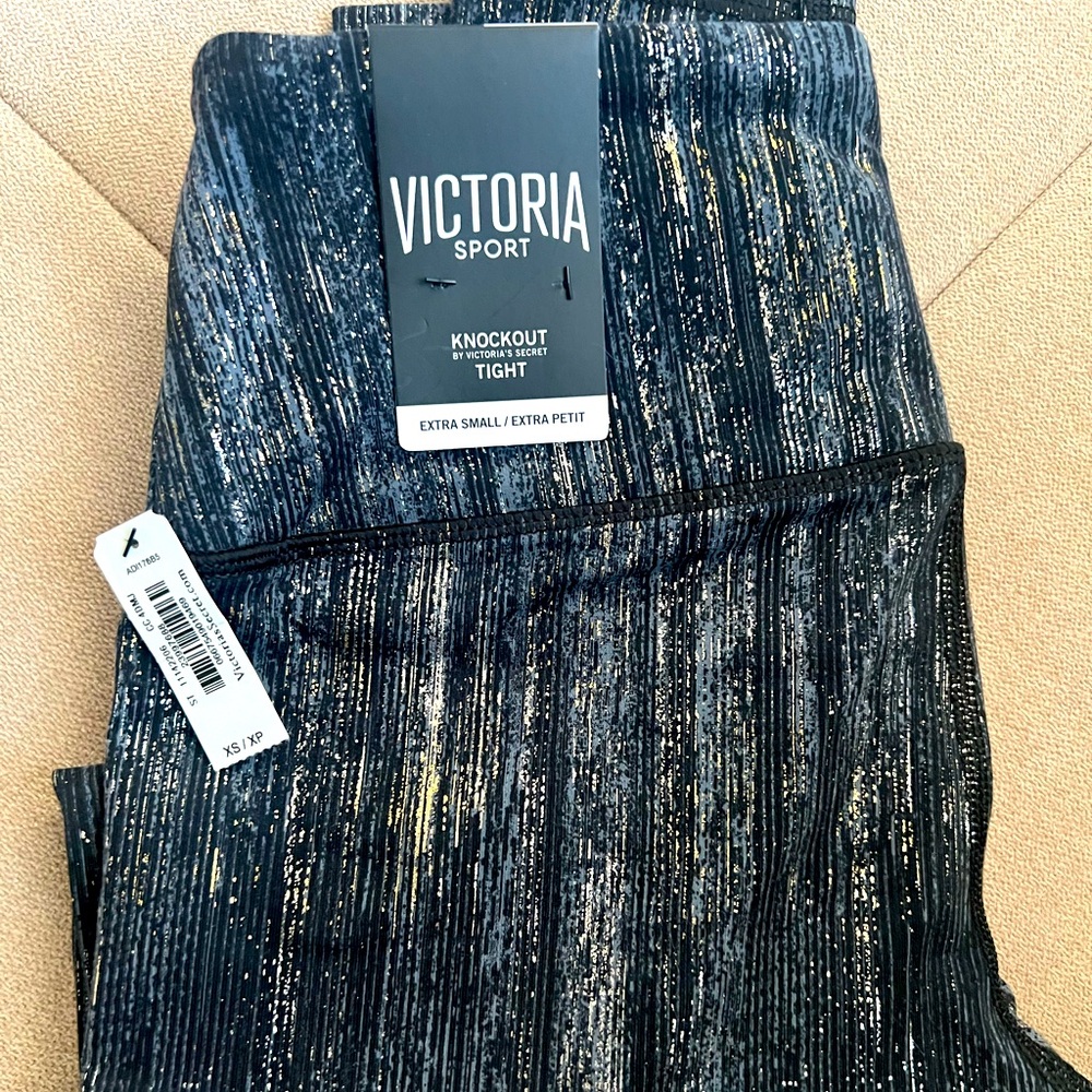 NWT Victoria Sport tights metallic color